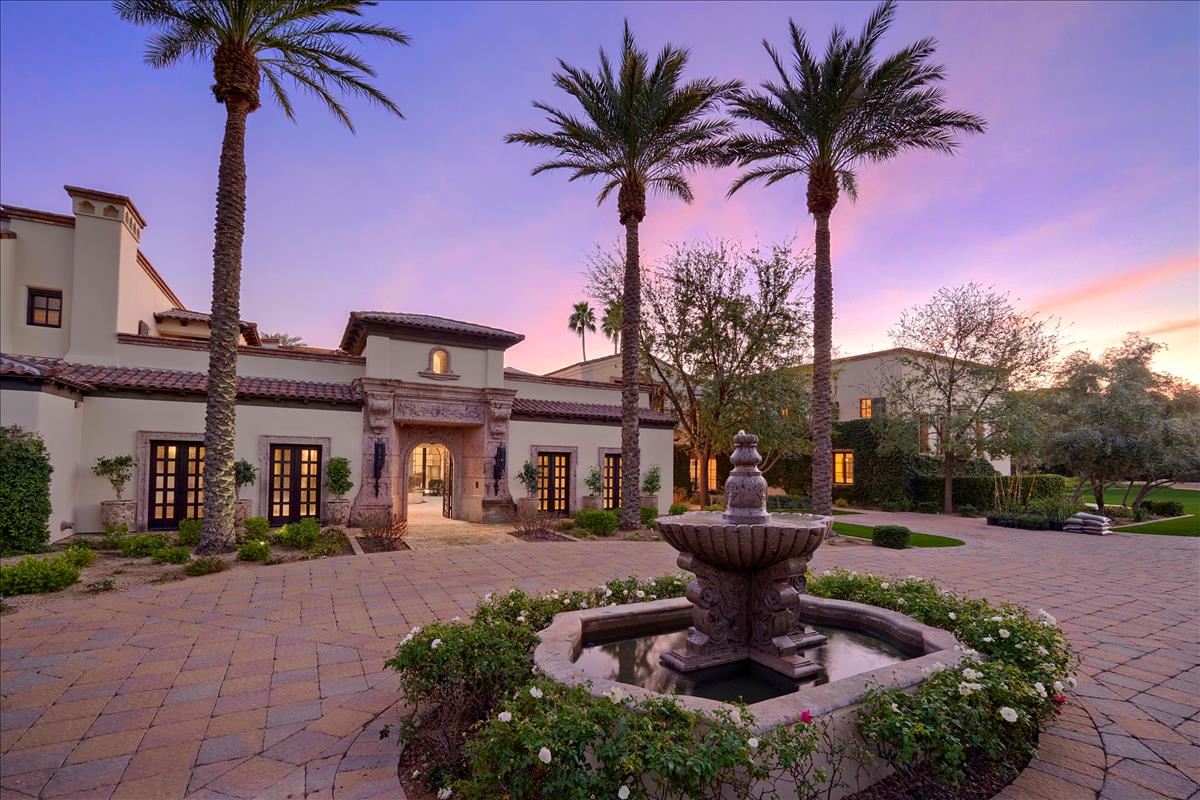 FEATURED 'The Villa' sells for 9.5 Million in Paradise Valley